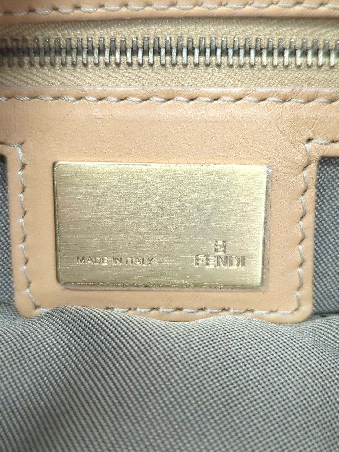 FENDI ズッキーノ ワンショルダー