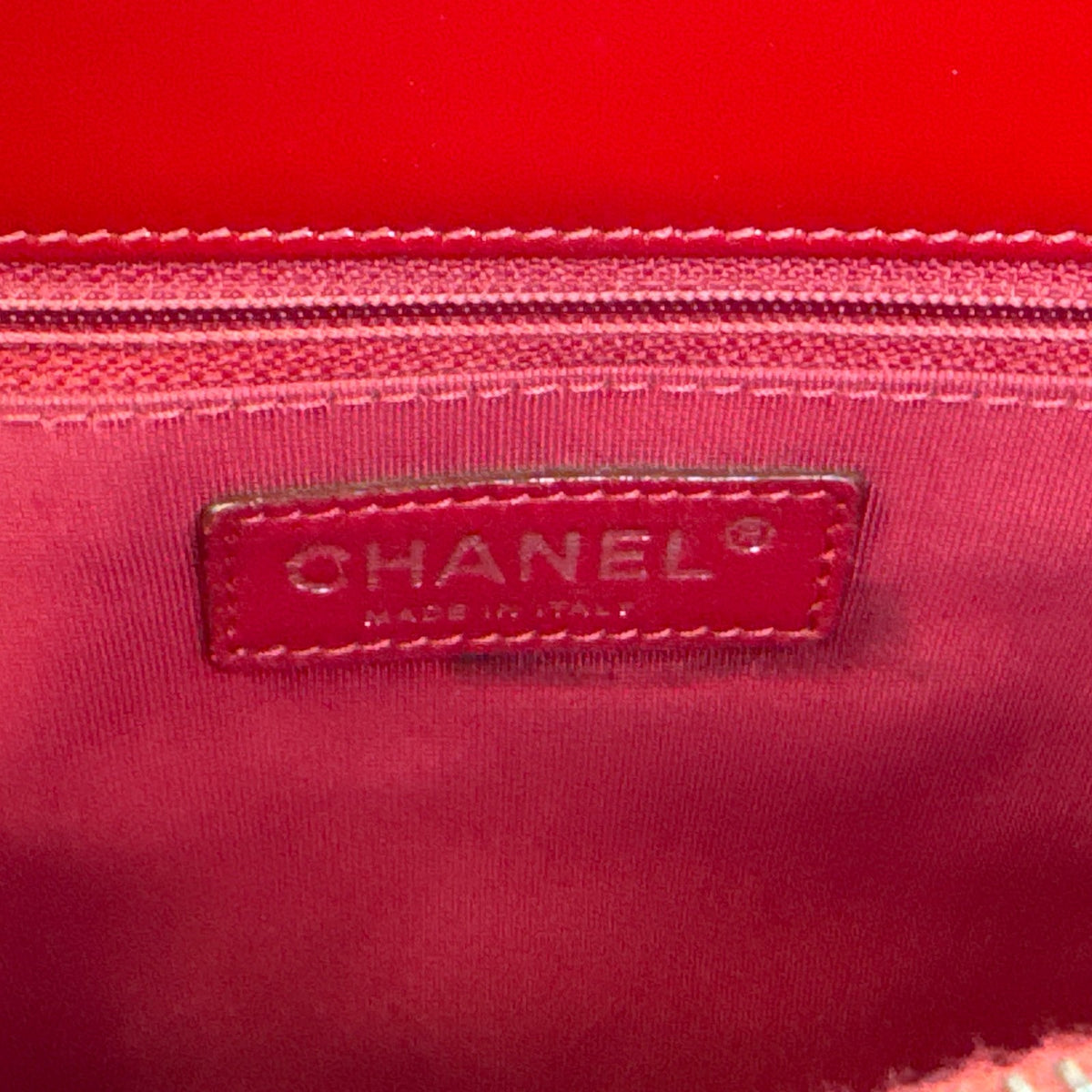 Matelasse Grand Shopping Tote A50995 Red