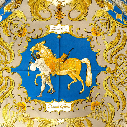 Carre 90 Cheval Turc