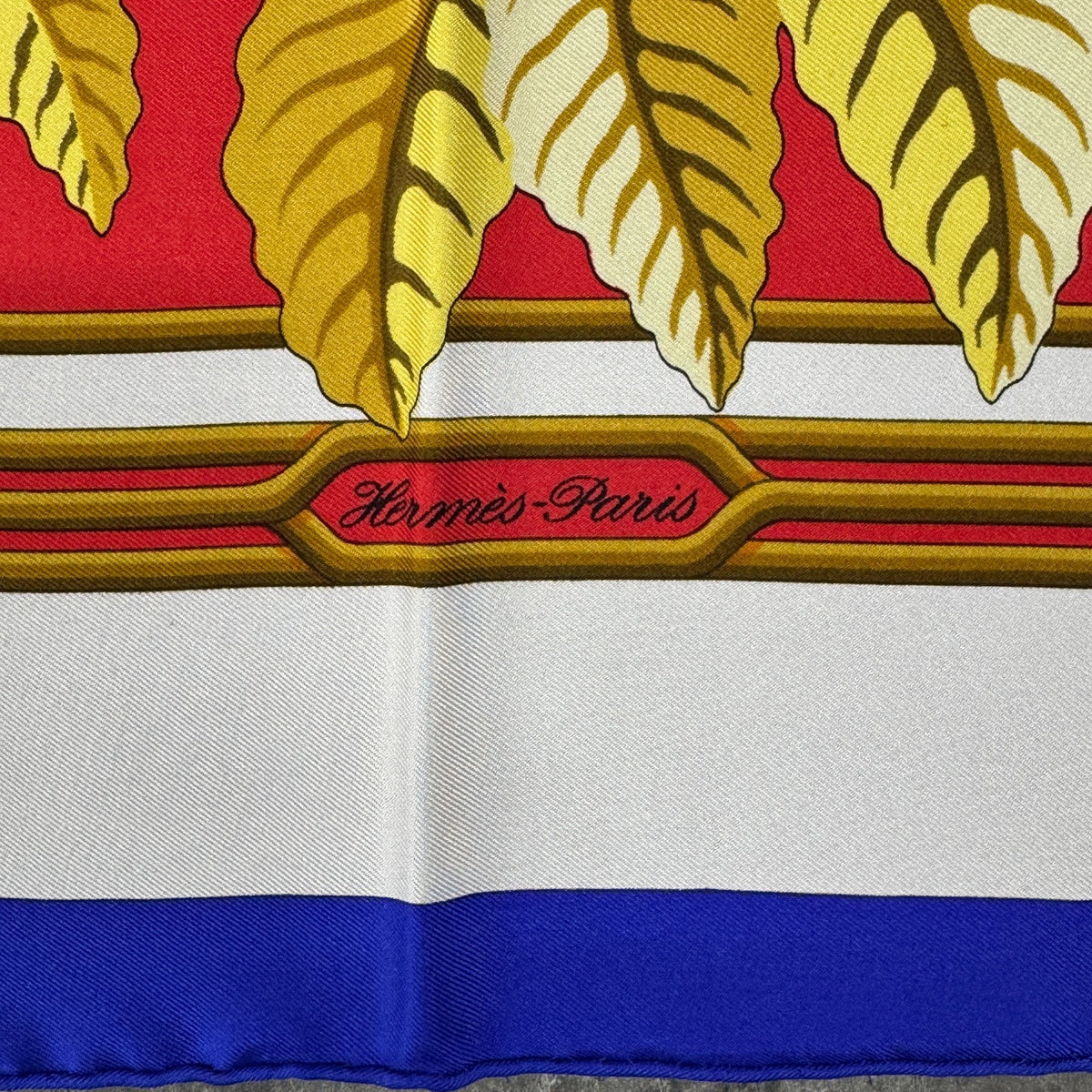 Carre 90 Les Perroquets