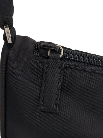 プラダ　アクセサリーポーチ　ナイロン