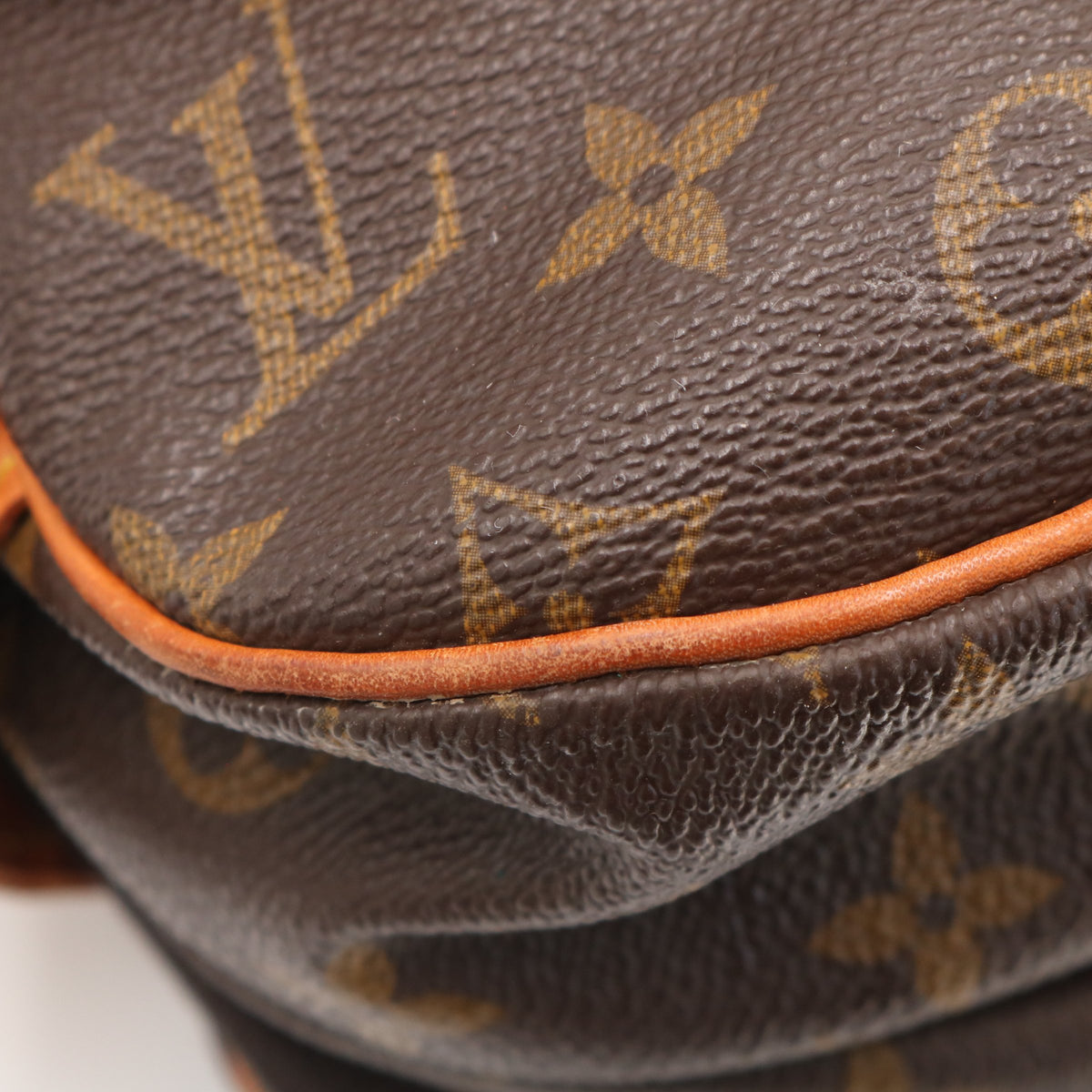 Monogram Saumur 30 M42256 Crossbody Brown