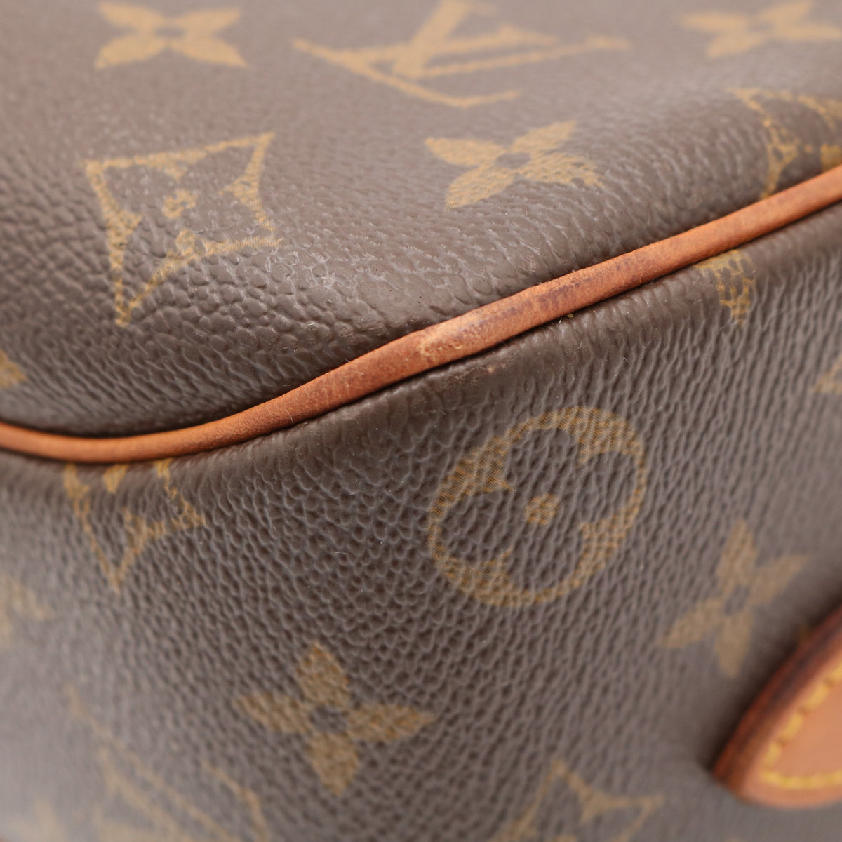 Monogram Blois M51221 Crossbody Brown