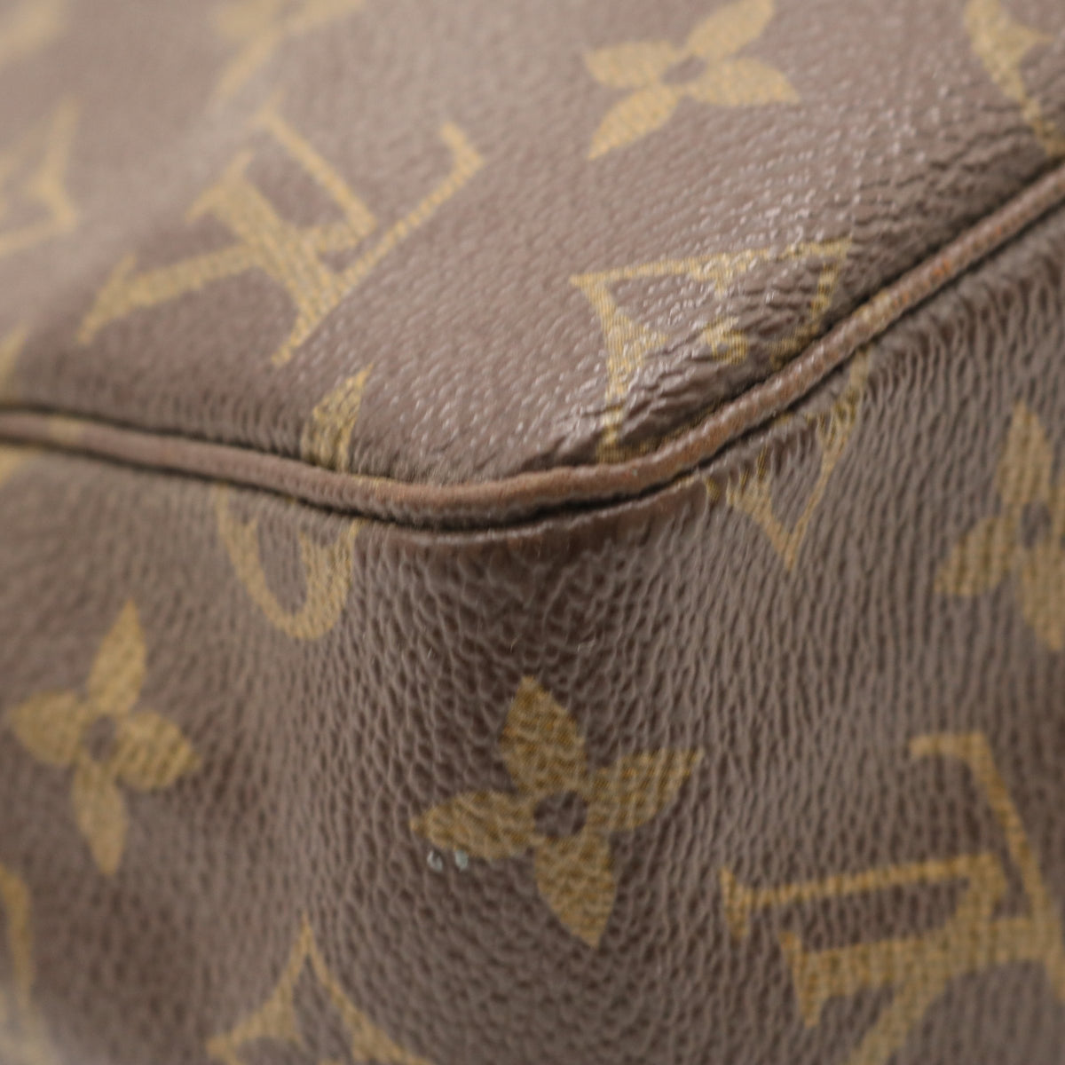 Monogram Trousse Toilette 28 M47522 Clutch Brown