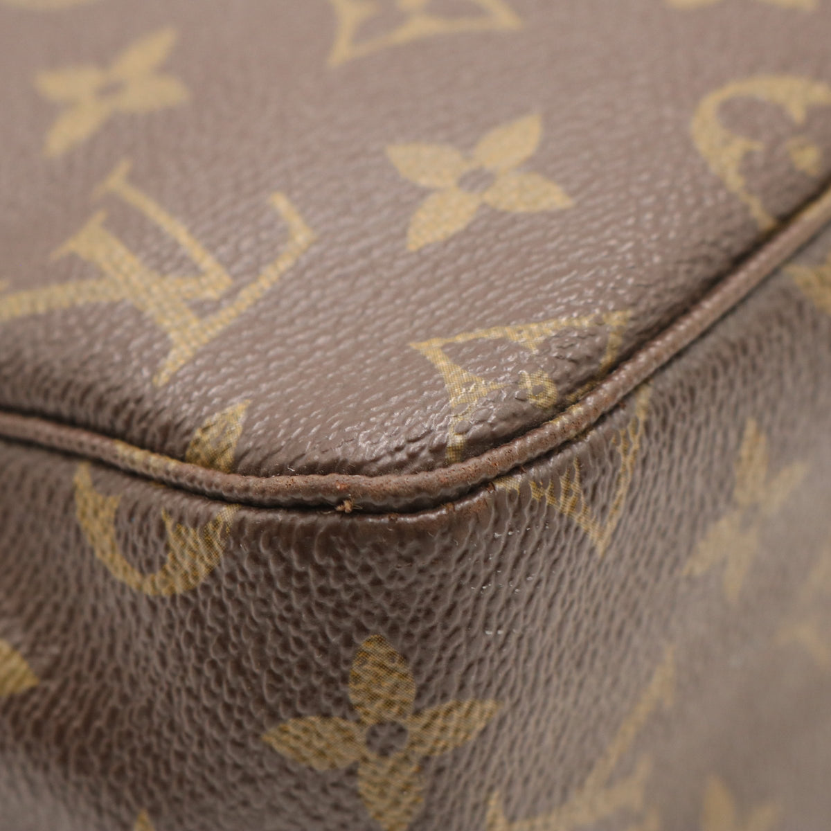 Monogram Trousse Toilette 28 M47522 Clutch Brown