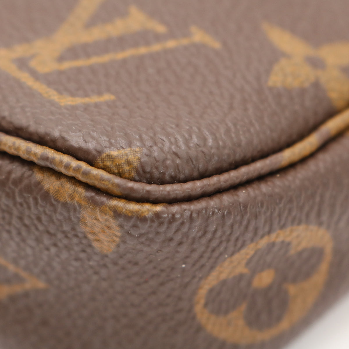 Monogram Pochette Accessoires Brown