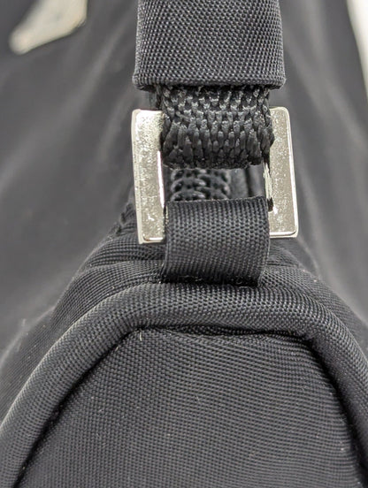 プラダ　アクセサリーポーチ　ナイロン