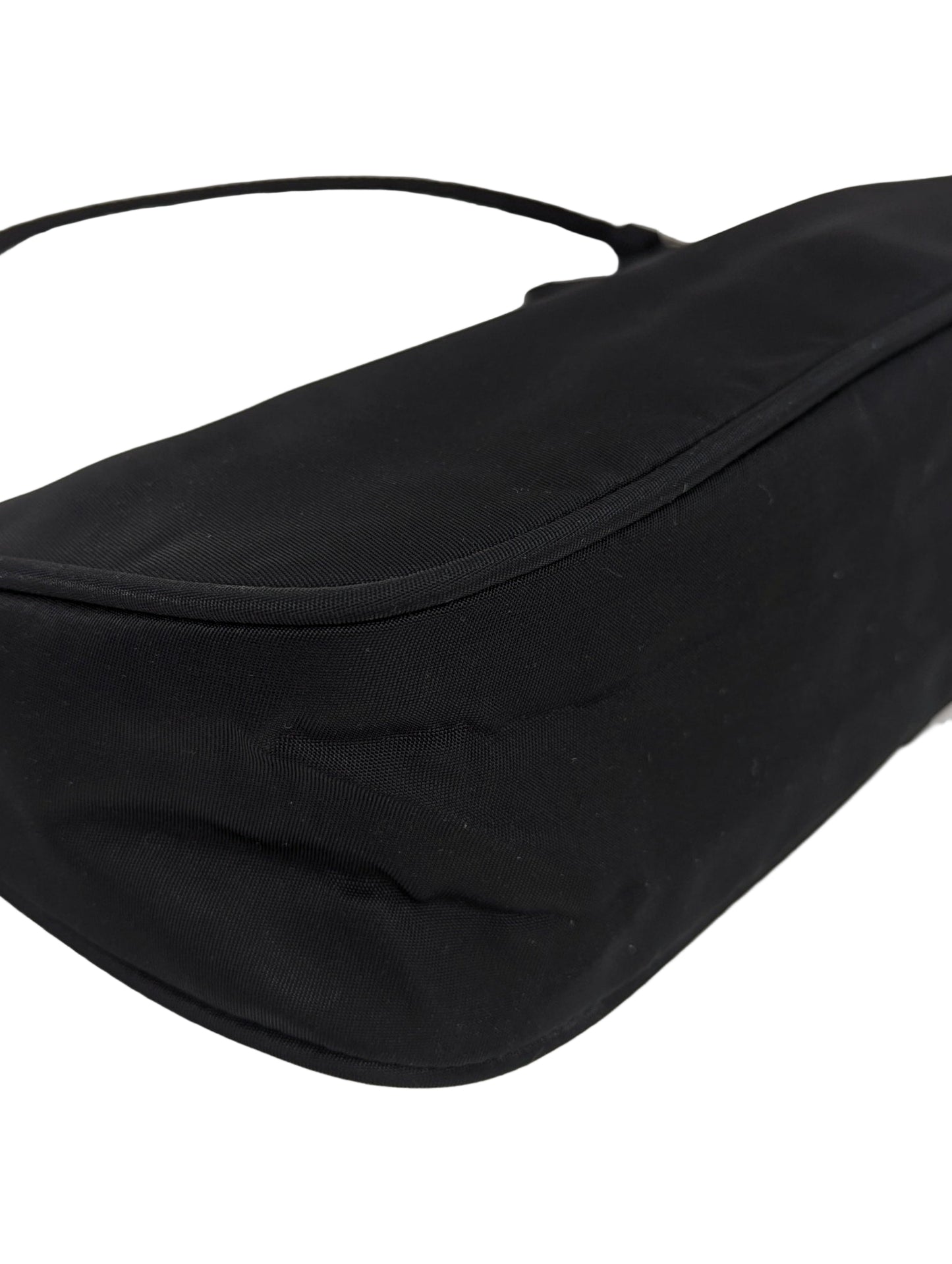 プラダ　アクセサリーポーチ　ナイロン