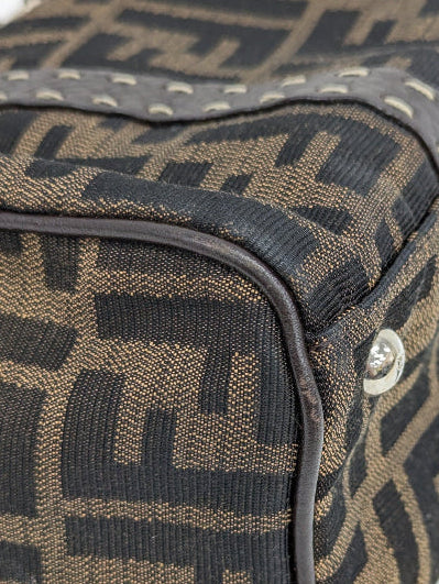 FENDI　ズッカ柄　ハンドバッグ