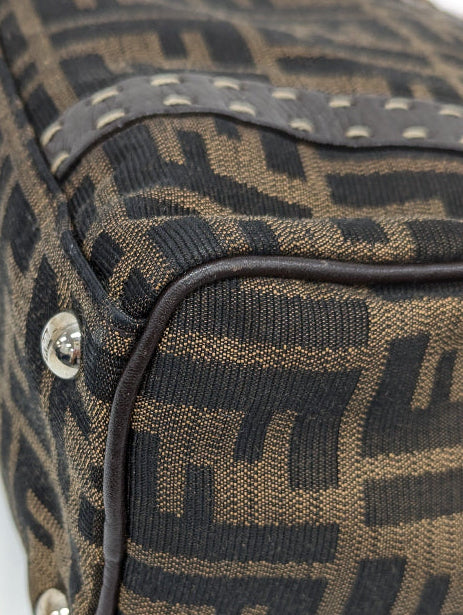 FENDI　ズッカ柄　ハンドバッグ