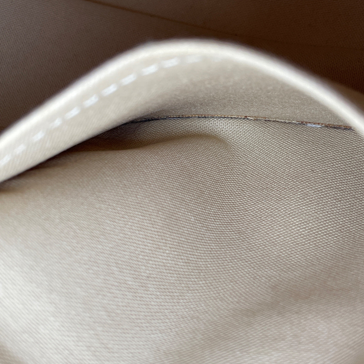 Azule Siracusa MM N41112 Crossbody White