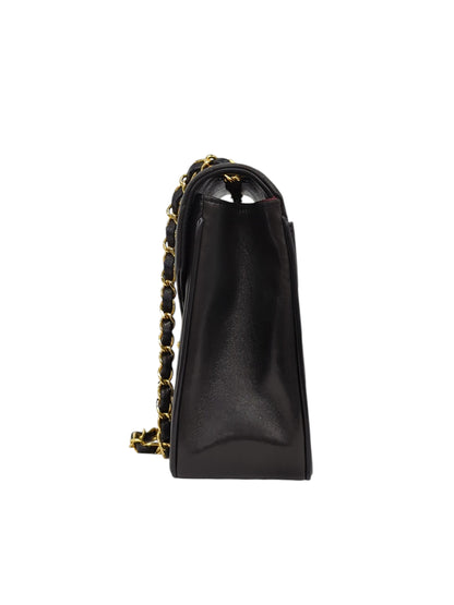 CHANEL Vステッチチェーンショルダー