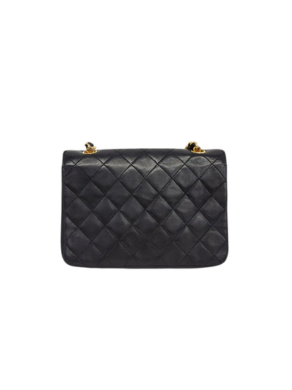 CHANEL ラムスキン ミニターンロックショルダーバッグ