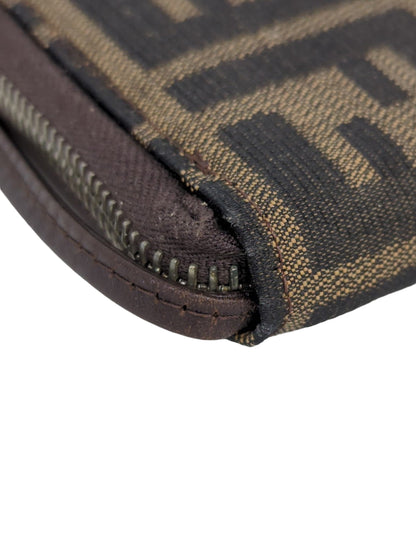 FENDI ズッカ柄 ショルダー財布