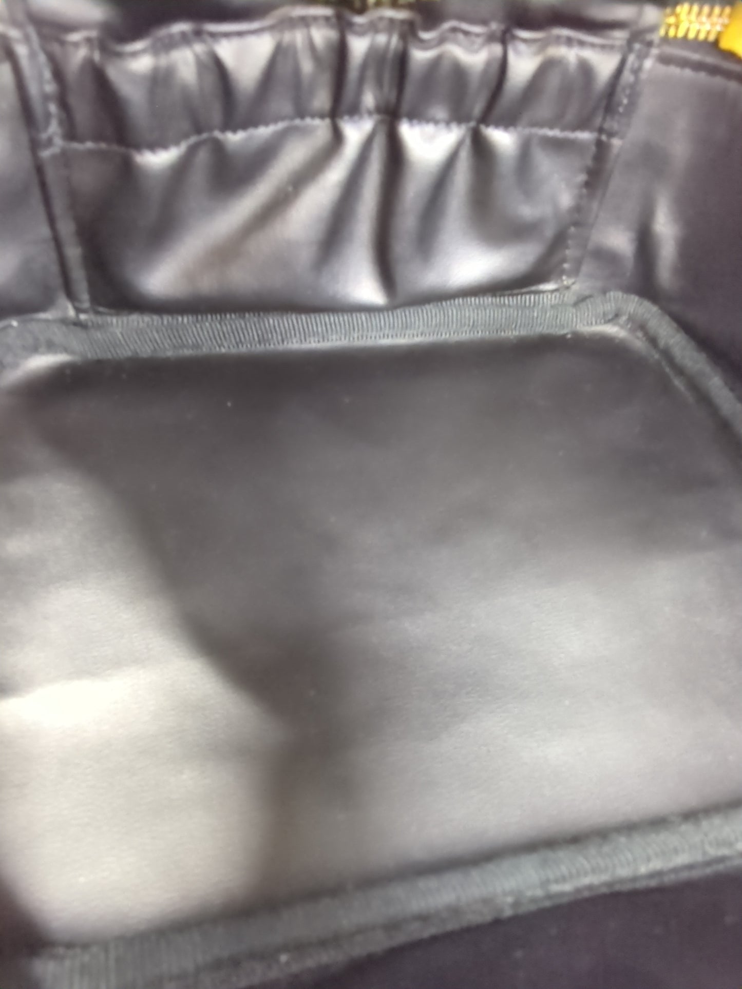 CHANEL キャビアスキン バニティバッグ