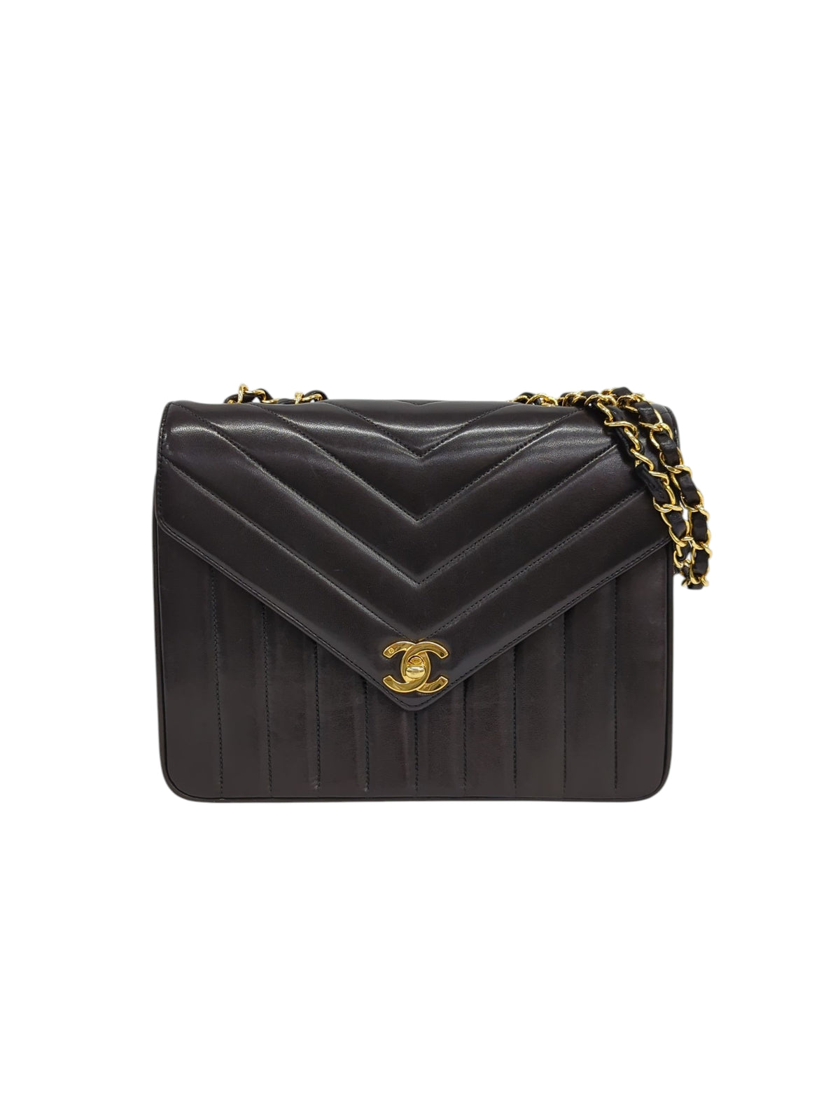 CHANEL Vステッチチェーンショルダー