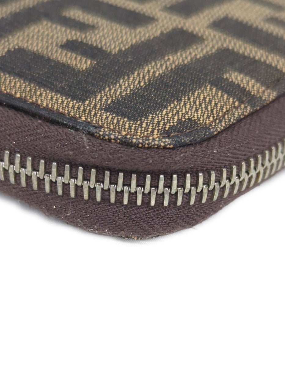 FENDI ズッカ柄 ショルダー財布