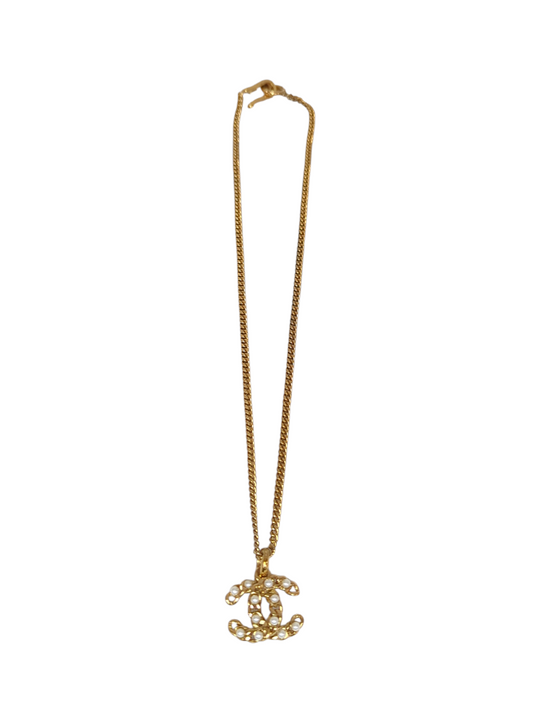 CHANEL Coco Pearl Necklace