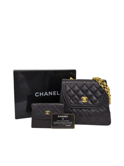 CHANEL マトラッセ ハーフフラップターンロックチェーンショルダー