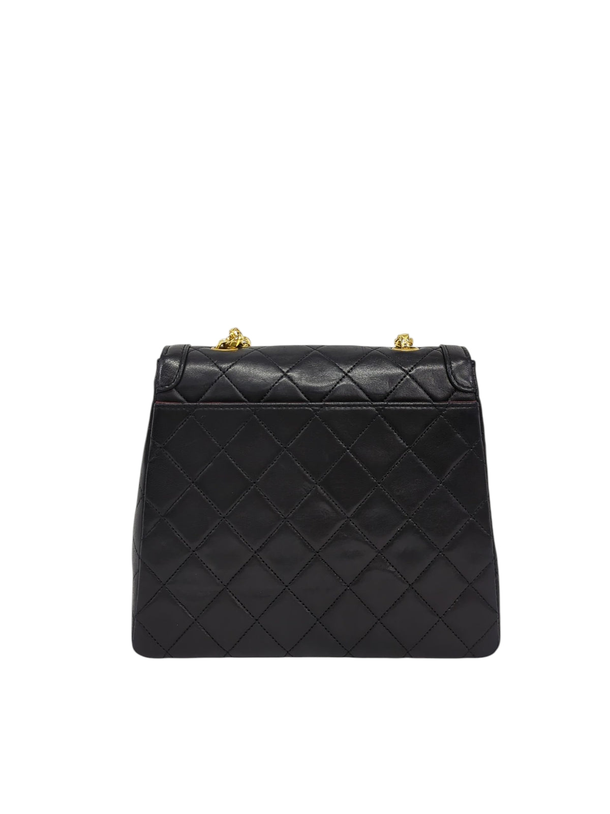 CHANEL マトラッセ ハーフフラップターンロックチェーンショルダー