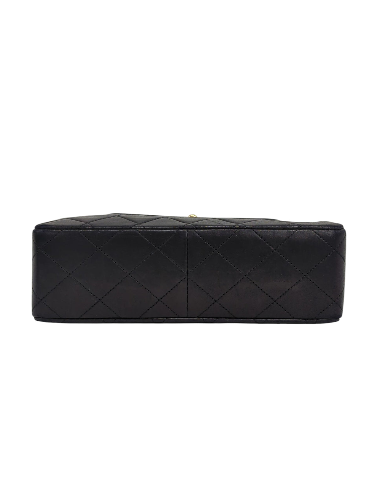 CHANEL マトラッセ ハーフフラップターンロックチェーンショルダー