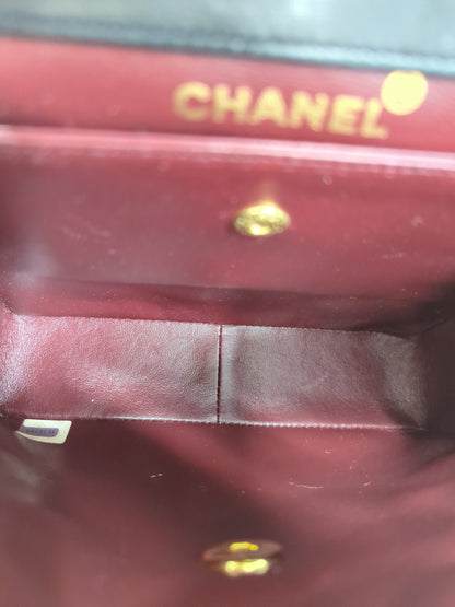CHANEL マトラッセ ハーフフラップターンロックチェーンショルダー