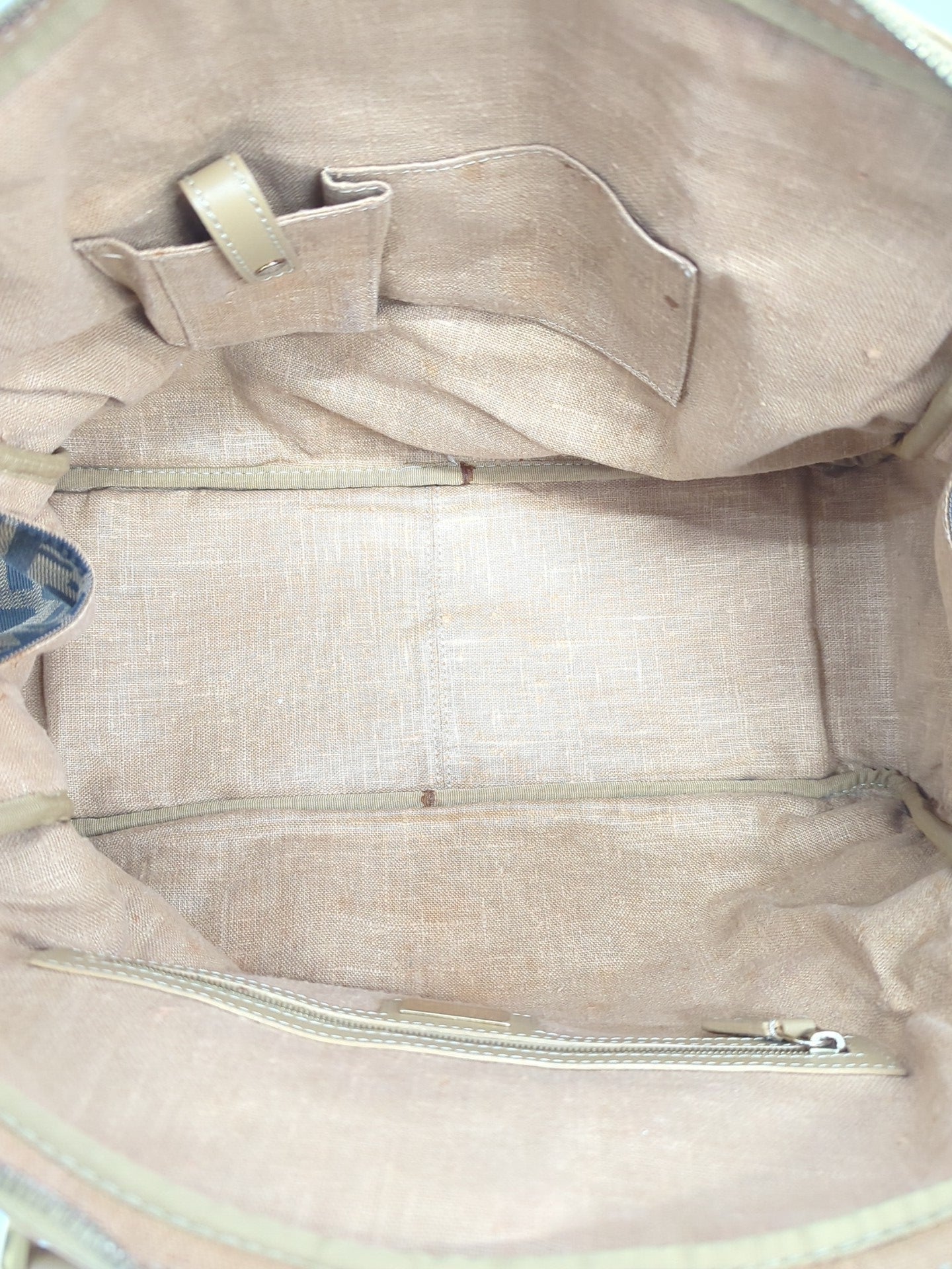 FENDI ズッカ柄 ハンドバッグ