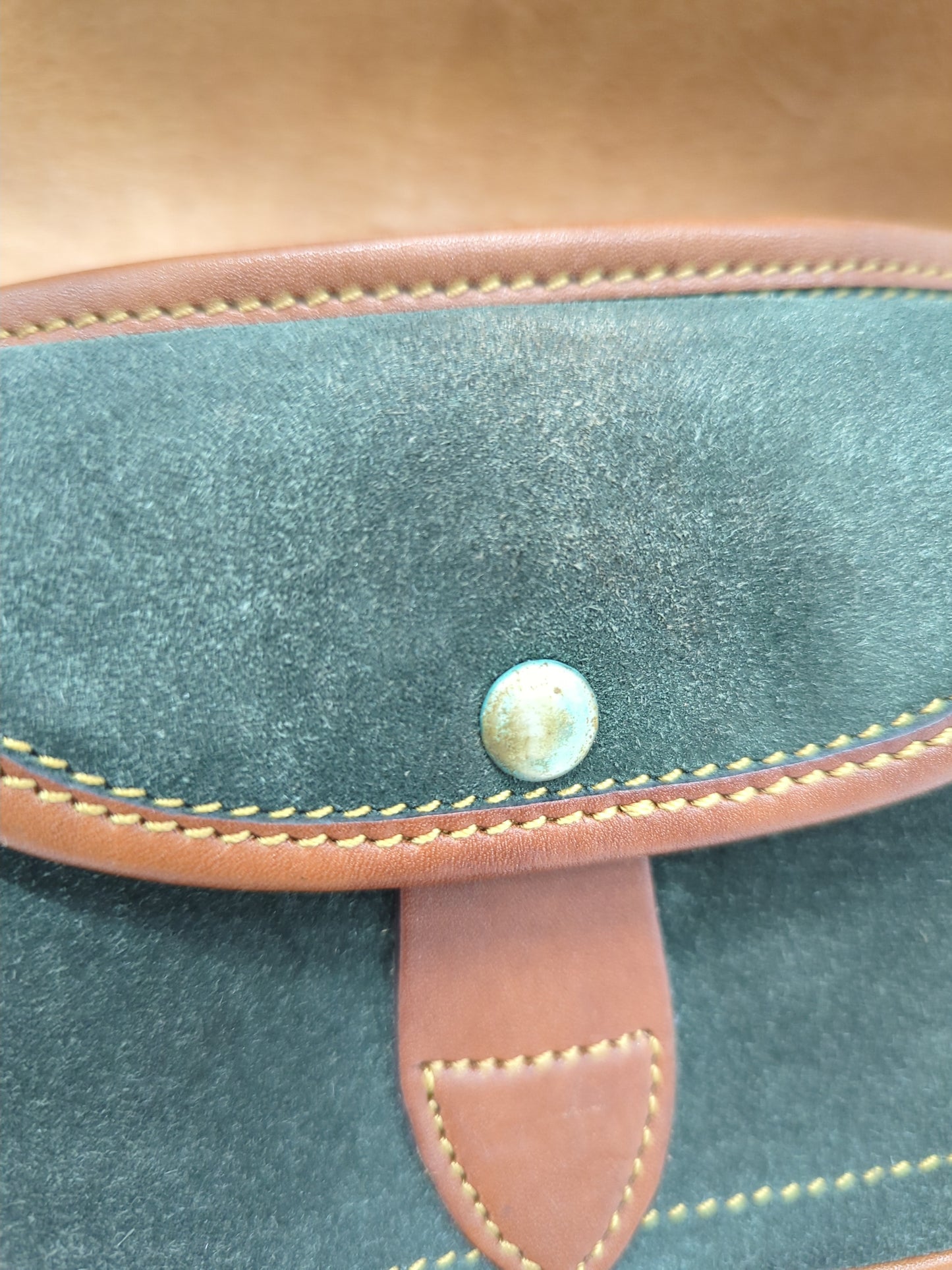 LOEWE スエード ショルダーバッグ