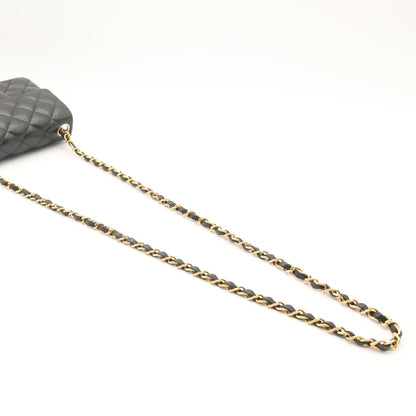 Matelasse Chain Shoulder Bag Black