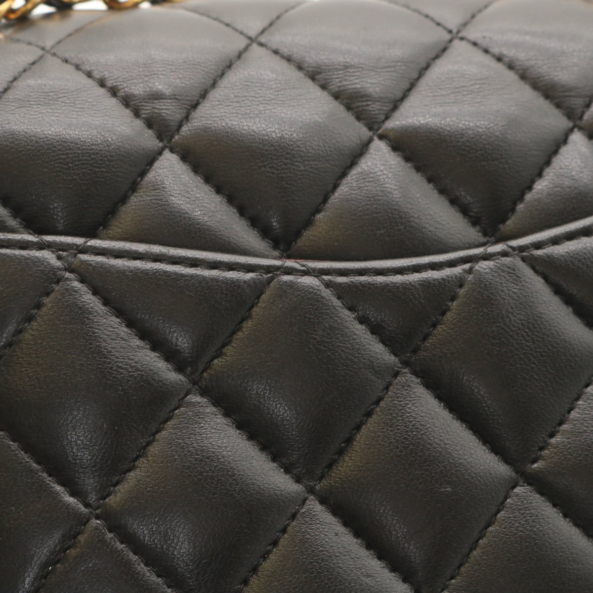 Matelasse Chain Shoulder Bag Black