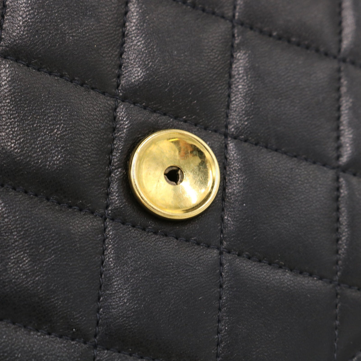 Matelasse Push Lock Chain Shoulder Bag Black