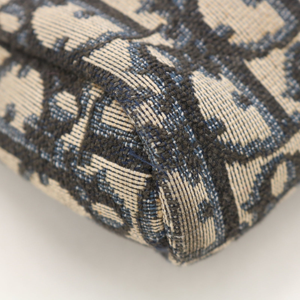 Trotter Second Bag Clutch Blue