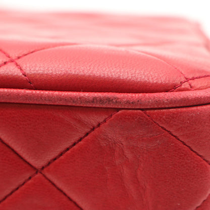 Matelasse Deka Chain Shoulder Shoulder Bag Red