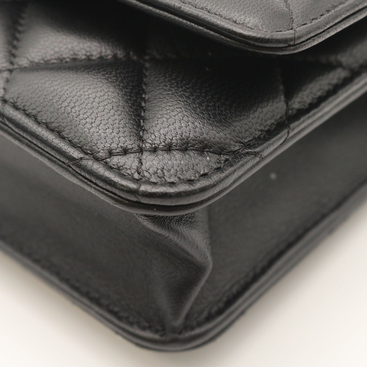 Matelasse Chain Shoulder Bag Black