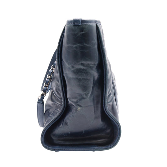 Deauville MM Chain Tote Bag Navy
